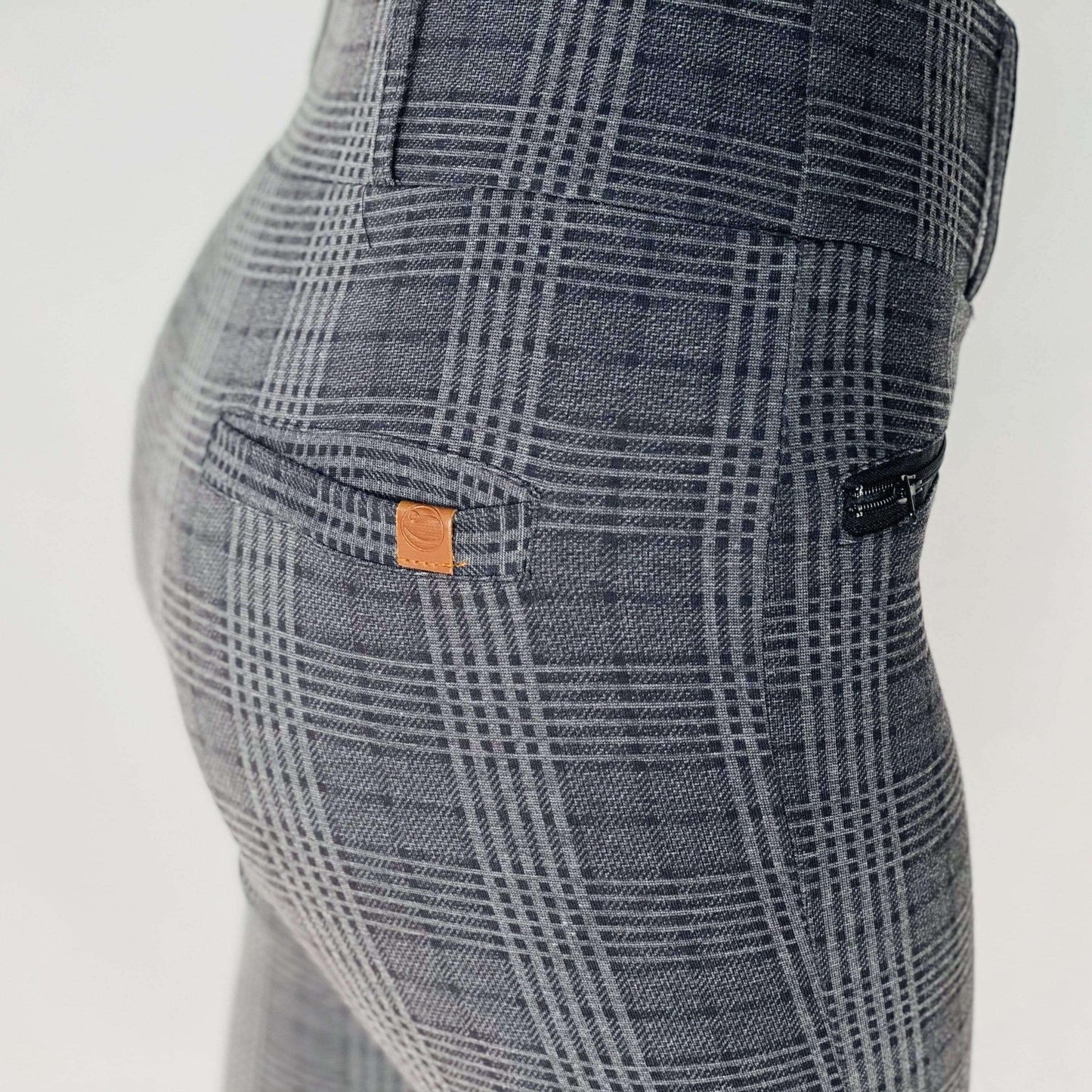LaaTeeDa Sports Pants Size 0-2 SMALL But Fierce / Plaid / Cotton, Nylon, Polyester, Spandex blend LaaTeeDa Women’s Golf Pants - Slim Fitted, Pull On Design With Zipper Front Mock Pockets and Real Back Pockets - Dark Grey Plaid